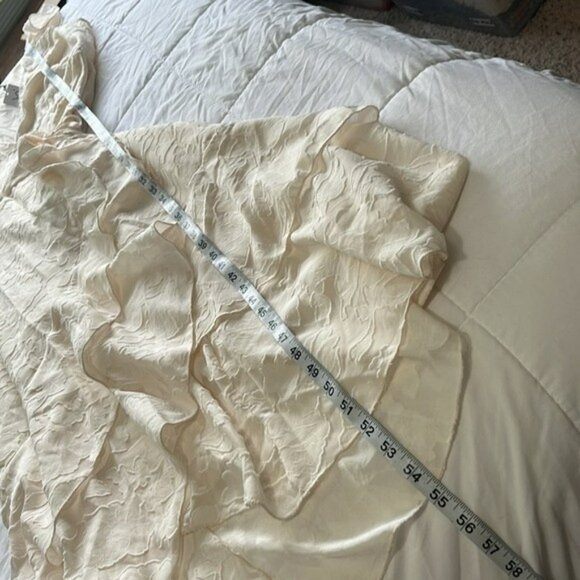 Simplee Wrap Dress NWT Ruffle Tulip Hem, Sleeveless, Cream, Large - Picture 11 of 12